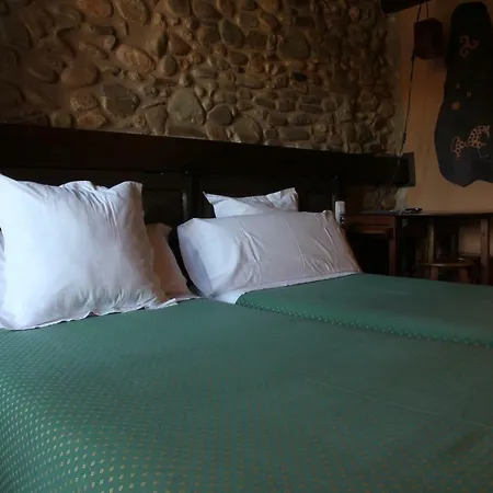 Micro-hostal La Puerta Del Perdon Gasthuis Villafranca Del Bierzo