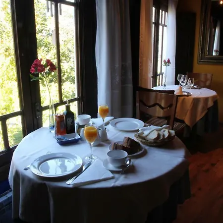Guest house Micro-hostal La Puerta Del Perdon