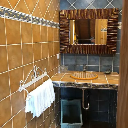 Micro-hostal La Puerta Del Perdon Guest house Villafranca Del Bierzo