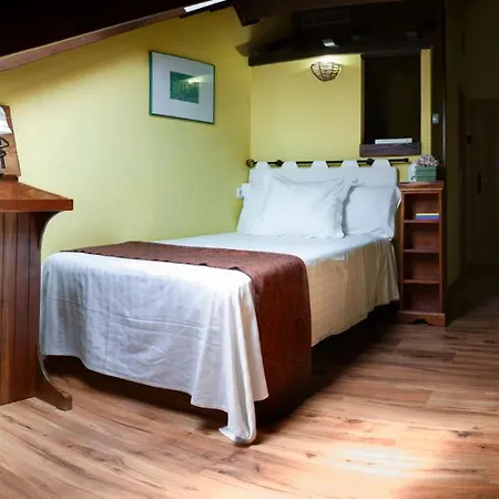 Micro-hostal La Puerta Del Perdon Guest house Villafranca Del Bierzo