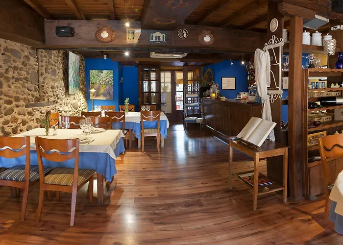 Micro-hostal La Puerta Del Perdon Gæstehus Villafranca Del Bierzo