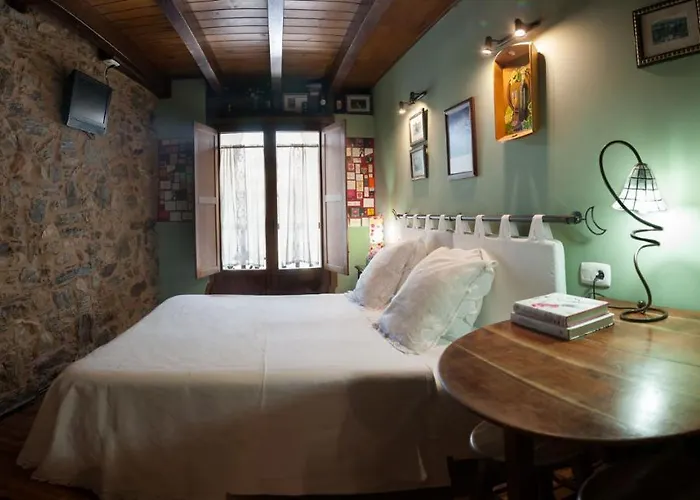 Micro-hostal La Puerta Del Perdon Gasthuis 3*