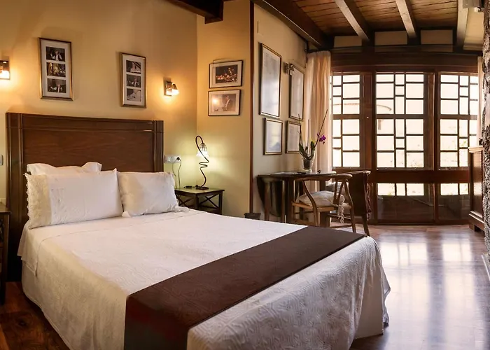 Micro-hostal La Puerta Del Perdon Gæstehus Villafranca Del Bierzo