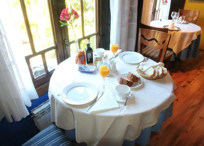 Gasthuis Micro-hostal La Puerta Del Perdon 3*