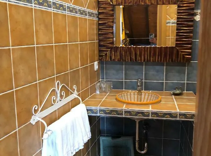 Micro-hostal La Puerta Del Perdon Gæstehus Villafranca Del Bierzo